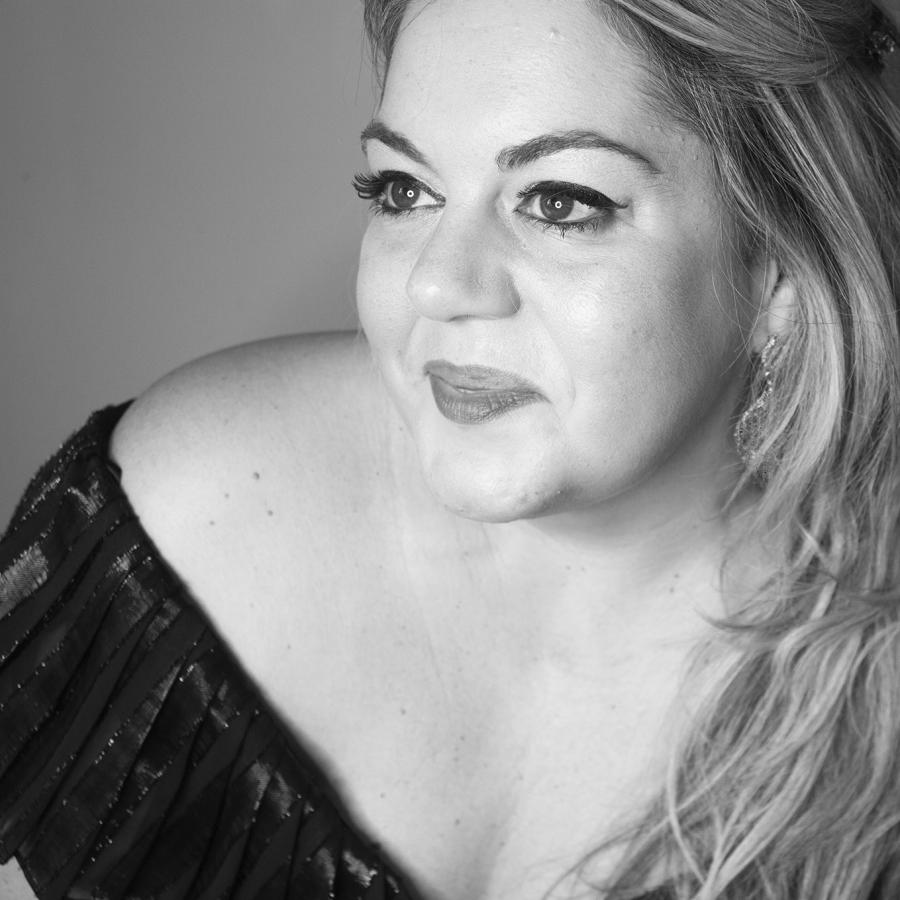 Donne, Women in Music is a charitable foundation that celebrates, advances and amplifies women in music.